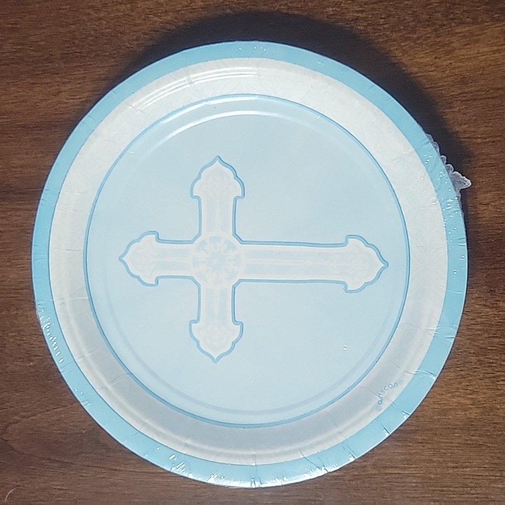 ⭐️💲2️⃣ ⭐️ NEW- Radiant Cross Blue  7 Inch Paper Plates (Pkg 8)